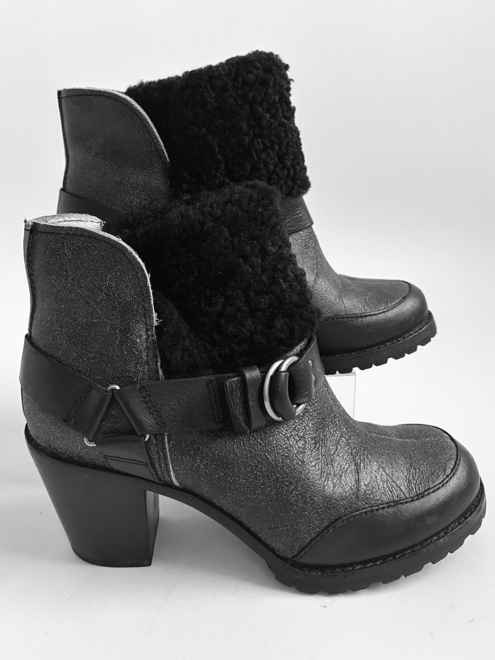 Woolrich Miss Alice Harness Boot Black Crackle Leather Shearling Trim Size 9